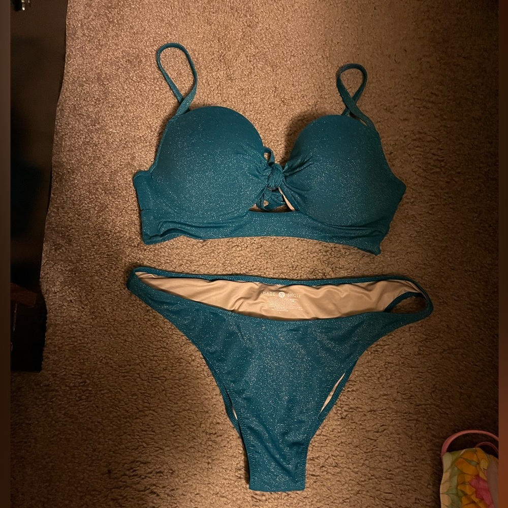 Women’s swimwear